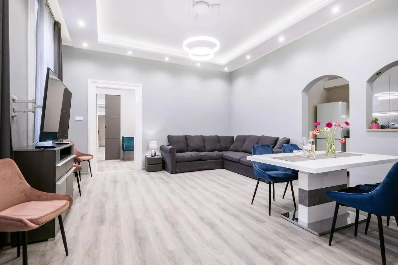 Aparthotel Prime Star Deak Ter Modern Luxury Apartments Budapest Hungary